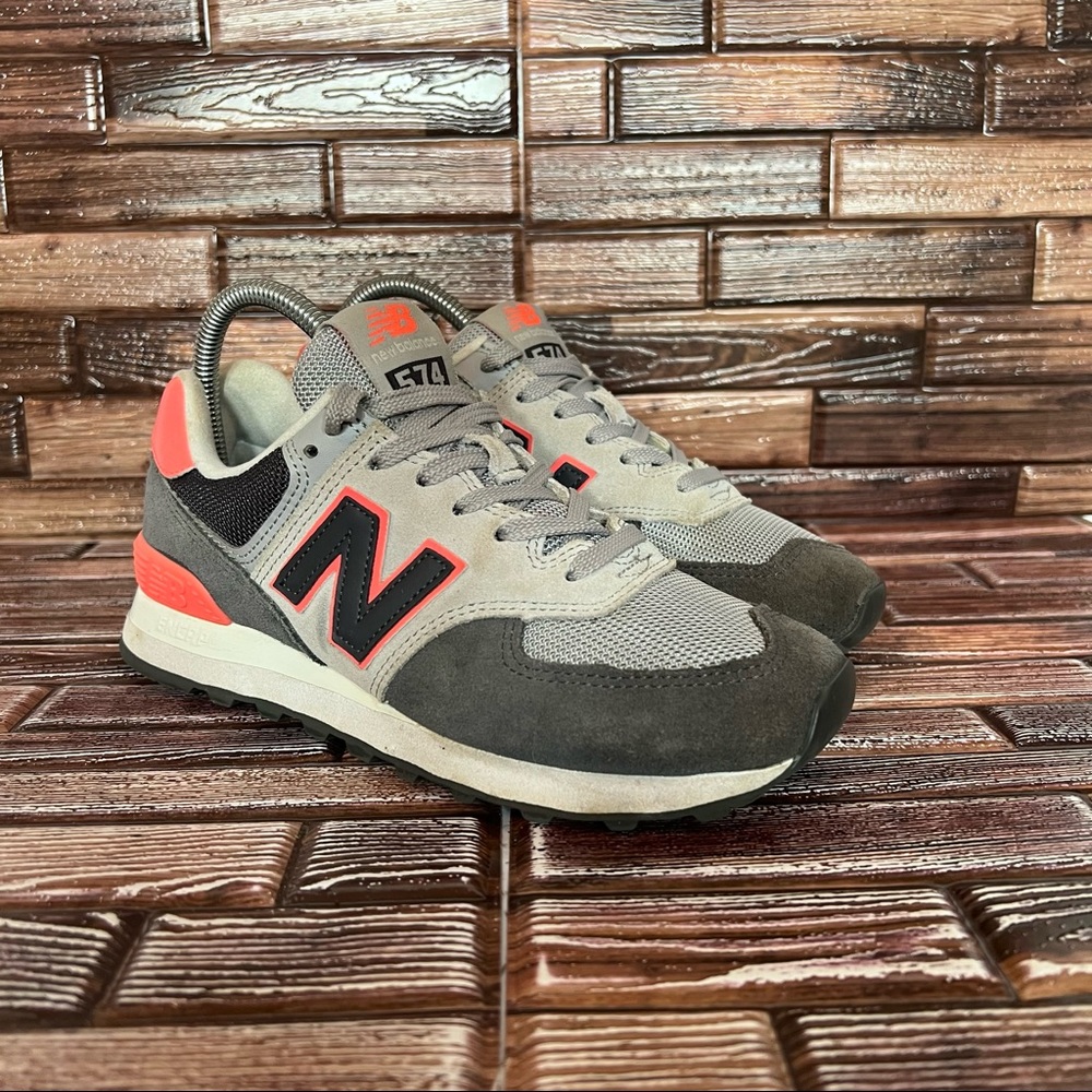 New balance 574 Retro - Womens 7.5
